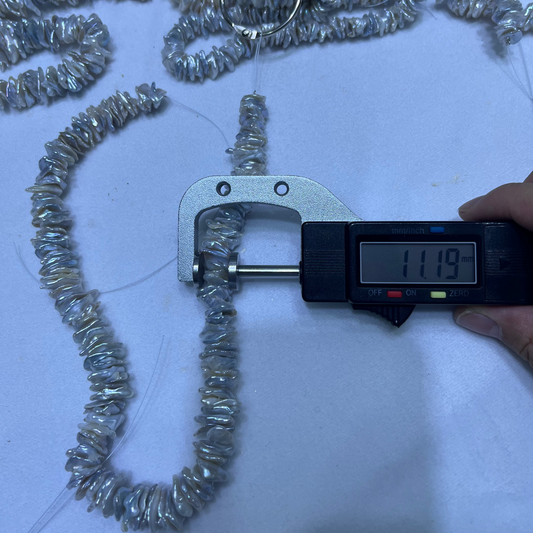 10-12mm keshi pearl grey drill center
