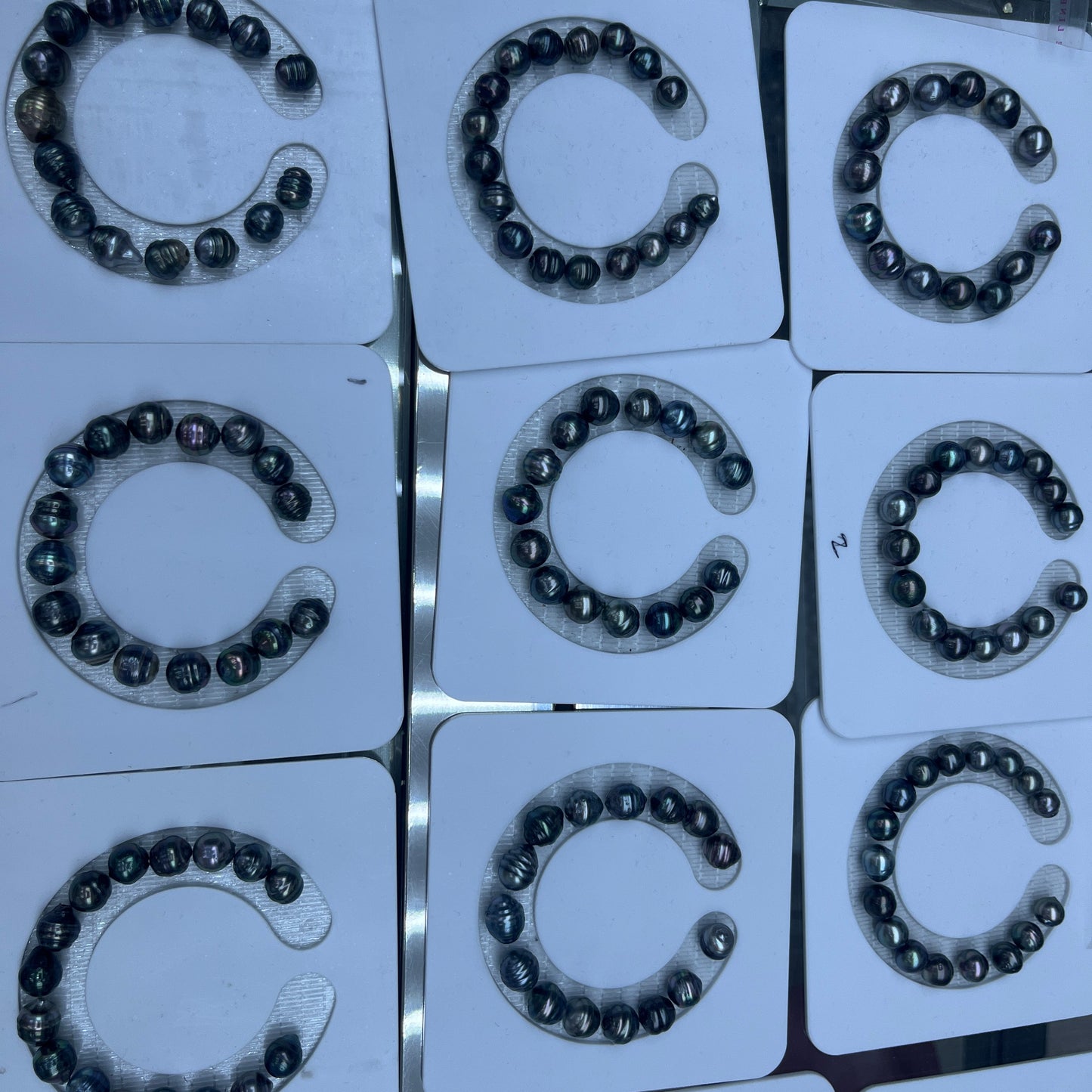Tahitian pearls loose for bracelet baroque shape with stripe blue color