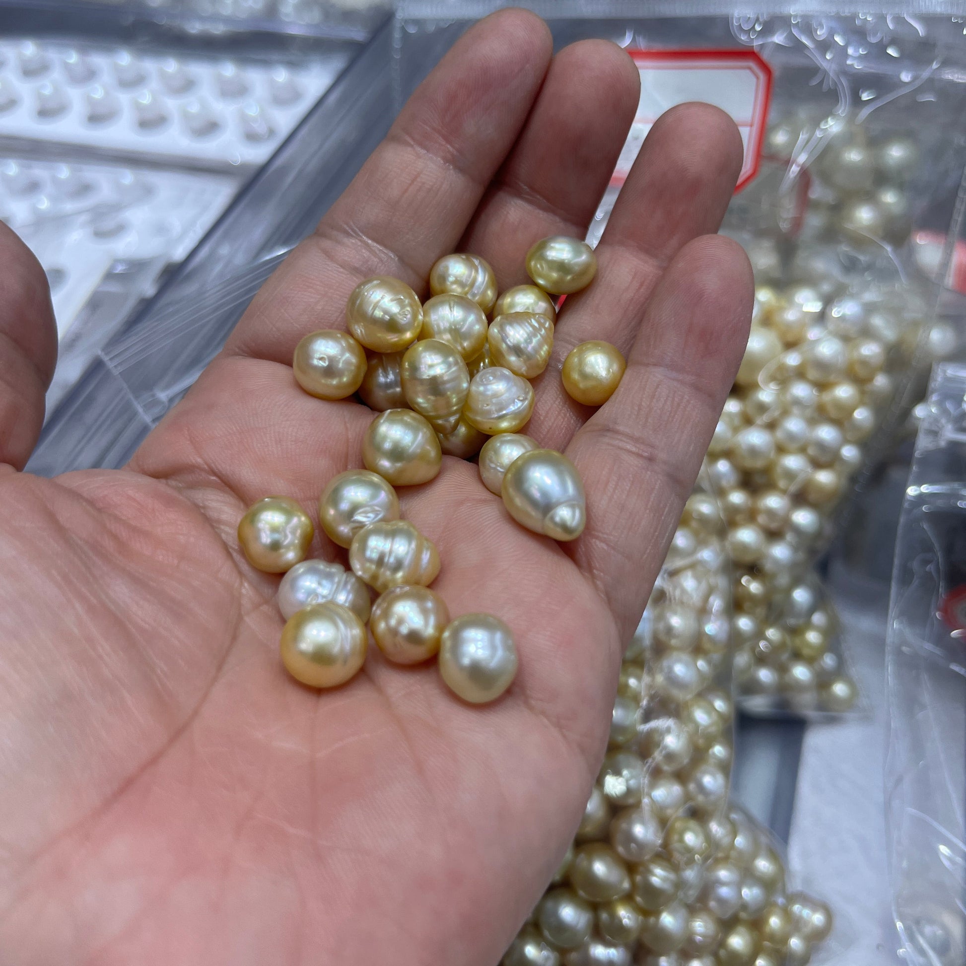 southsea baroque pearl golden