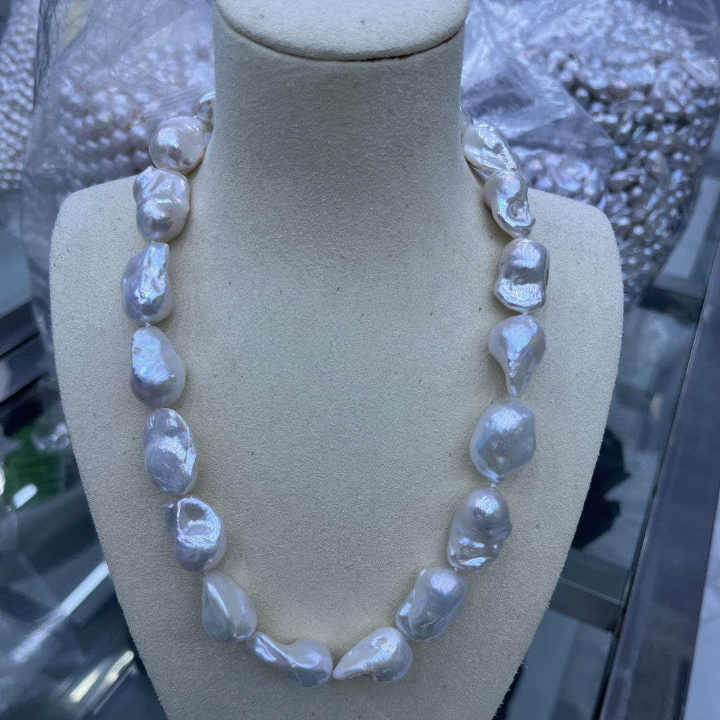13-15mm_Baroque_Pearl_strand white