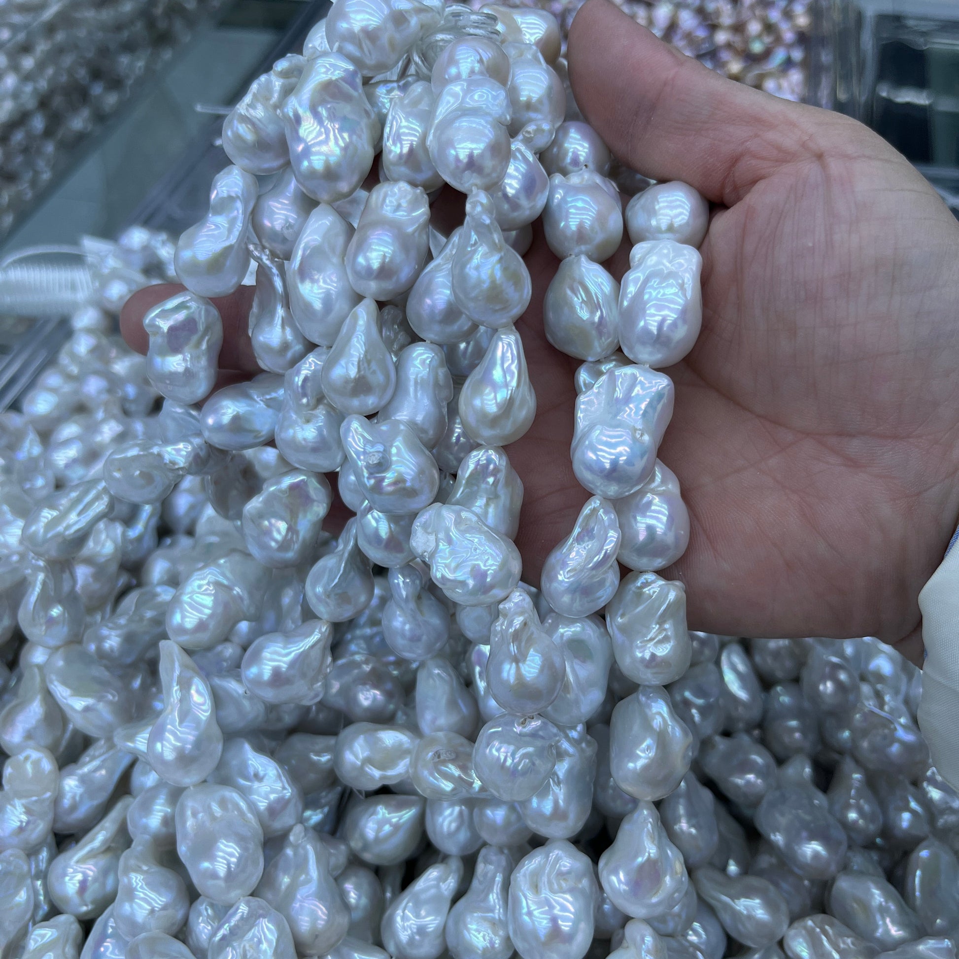 13-15mm medium size baroque pearl