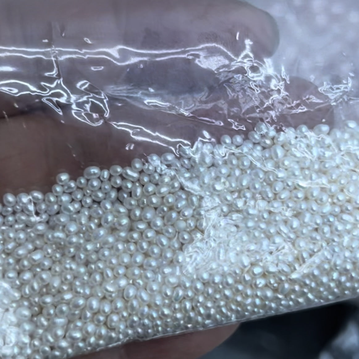 2-3mm loose_tiny_pearl oval