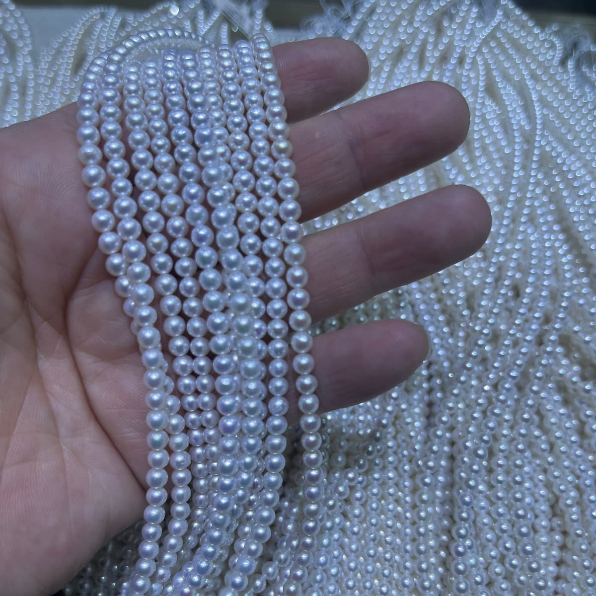 3.5-4mm_round_pearl strand