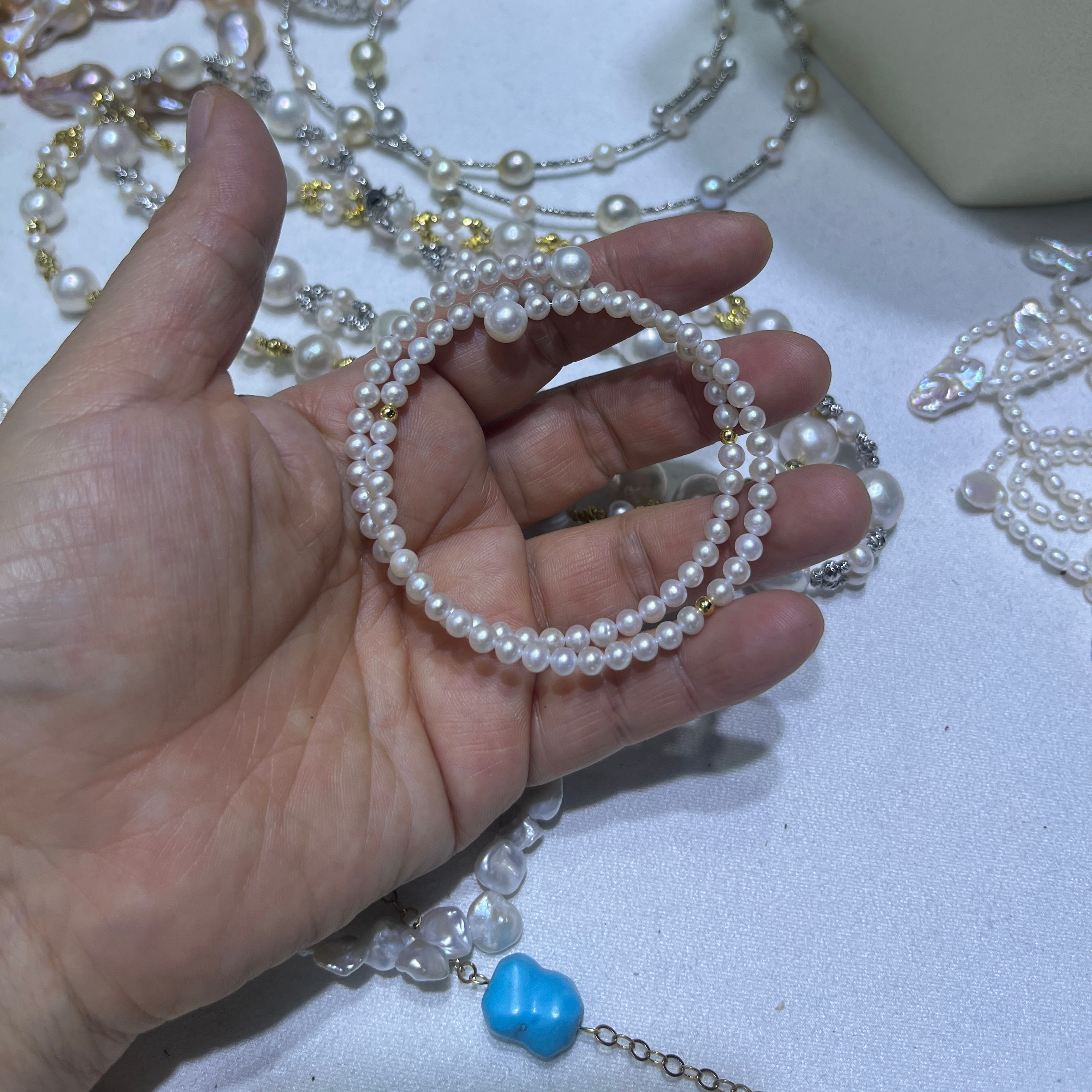 Symmetrical 4-5mm & 6-7mm Round Pearl Bracelet - Inverted Graduation for Modern Designers