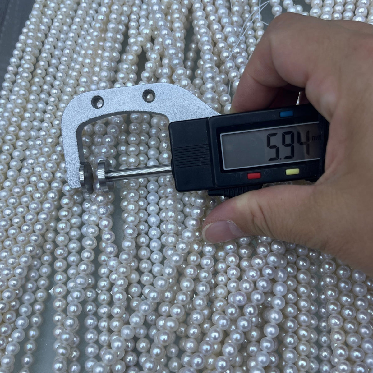 5.5-6mm near Round Freshwater Pearl Strands white--3A price for 10 strand