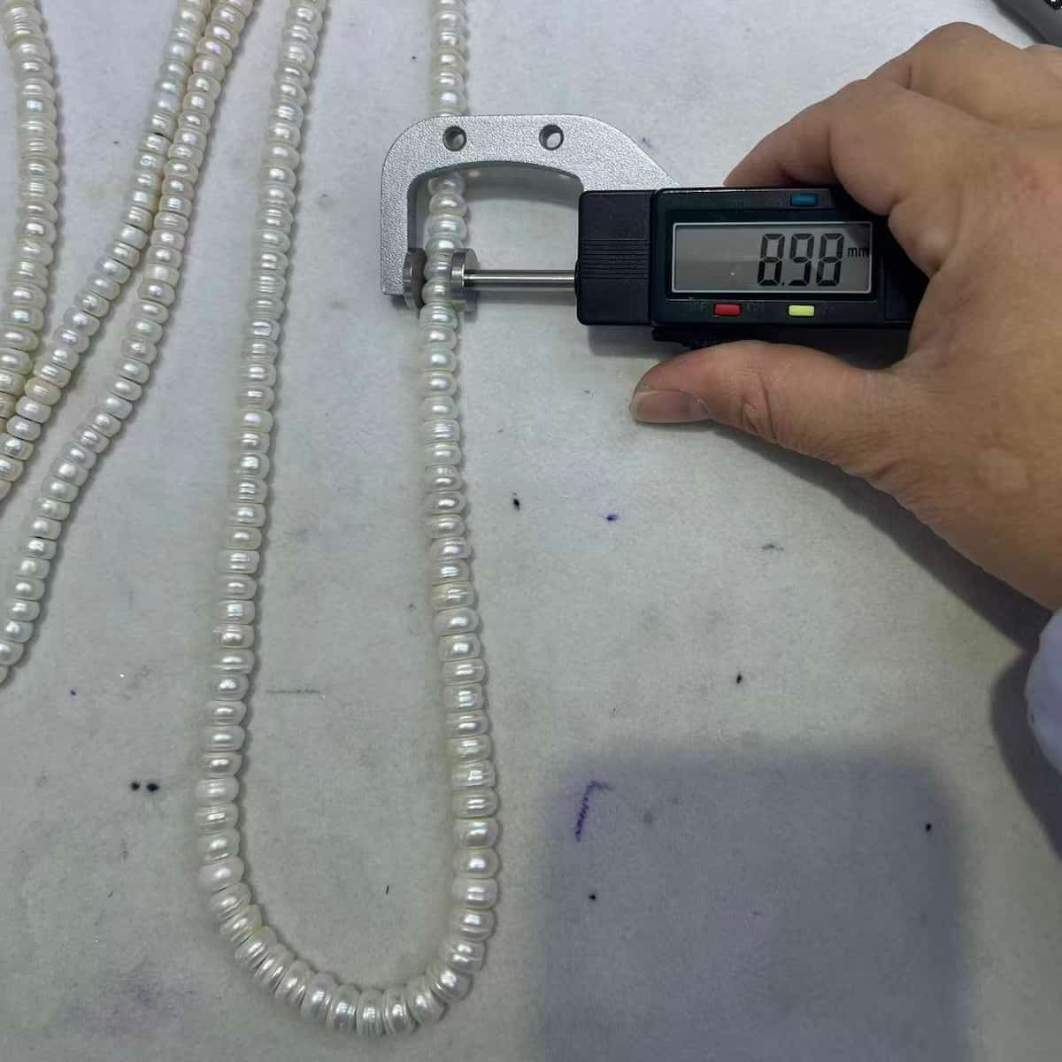 5X9mm button pearl strand white Cutting - 3A（sell by pcs）