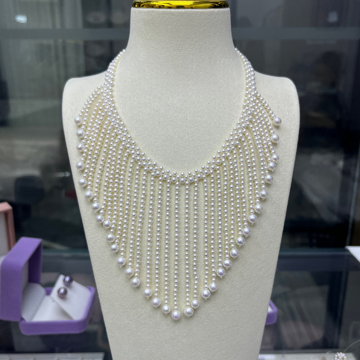 Pearl necklace