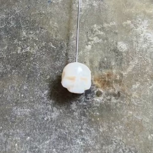Skull_pearl_half_drill_on_the_top