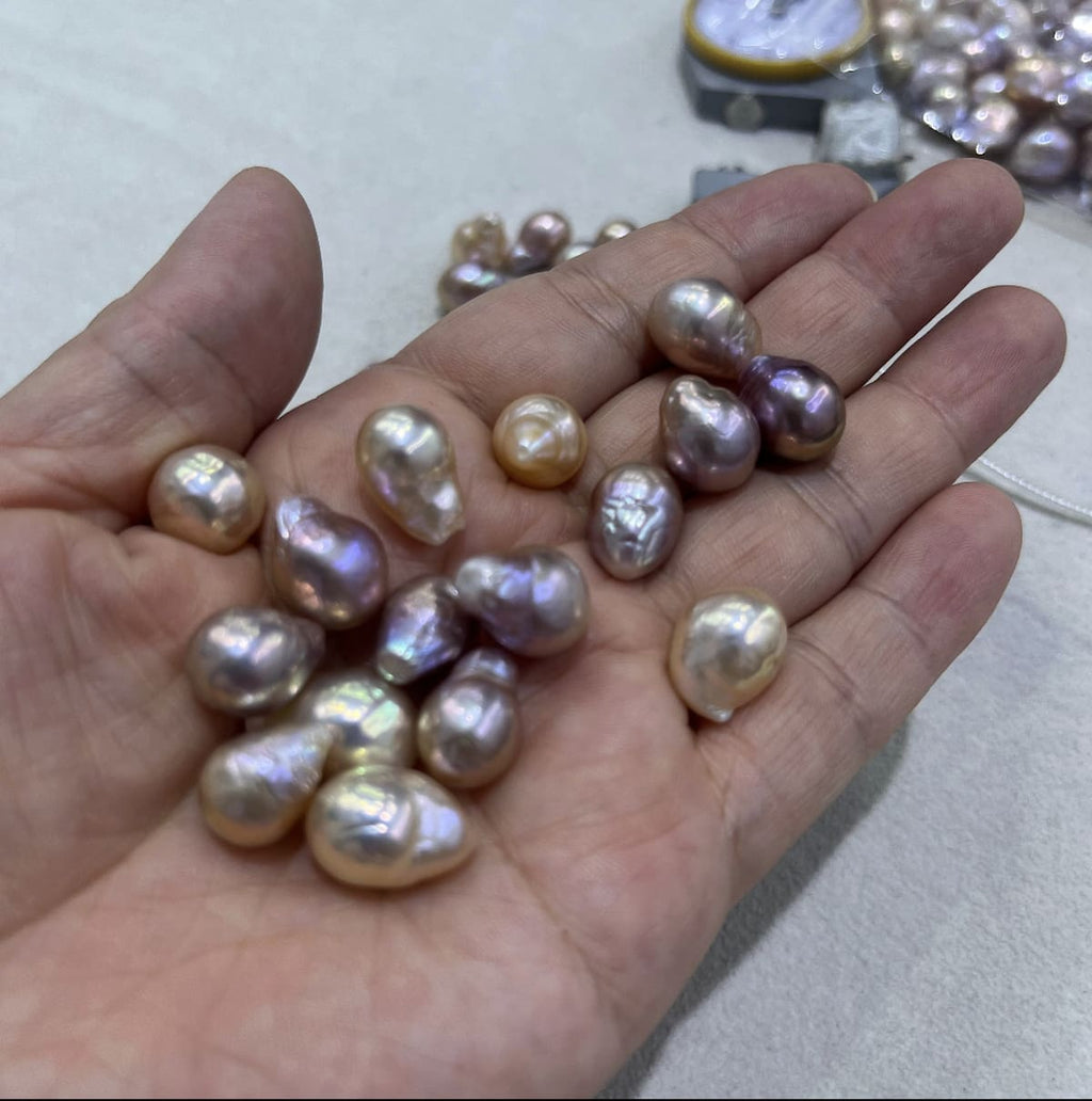 baroque pearl with nose