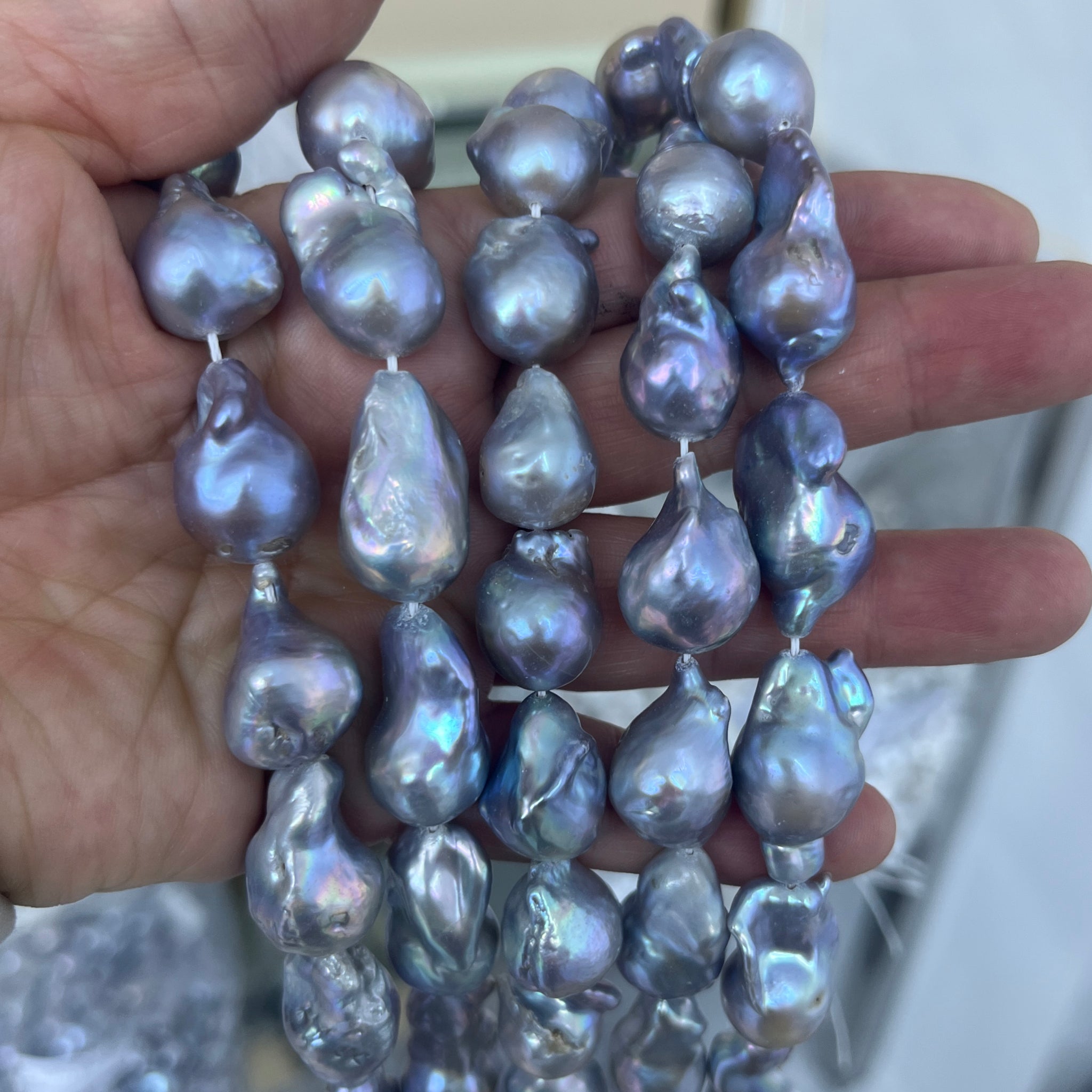 grey_baroque pearl_strand